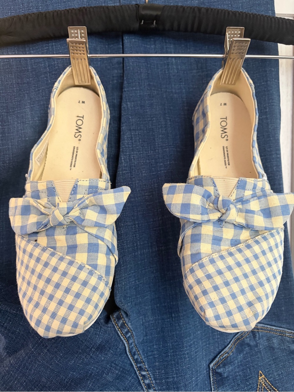 TOMS Light Blue and White Gingham Bow Slip-Ons - Picture 4 of 8